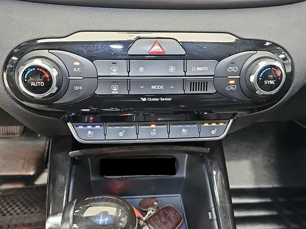 Kia Sorento — photo 10