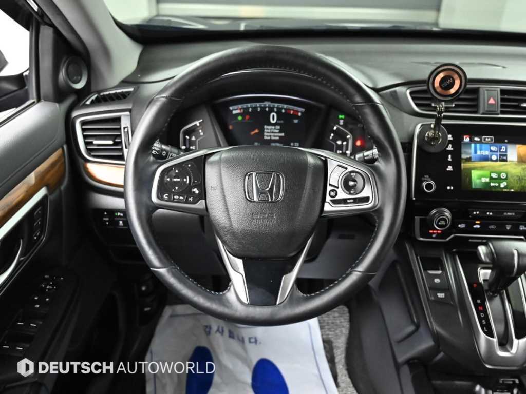 Honda CR-V — photo 13