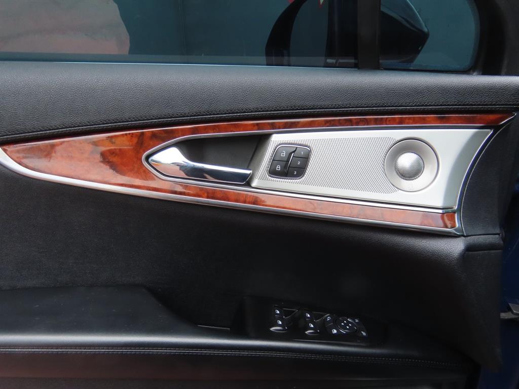 Lincoln Nautilus — photo 13