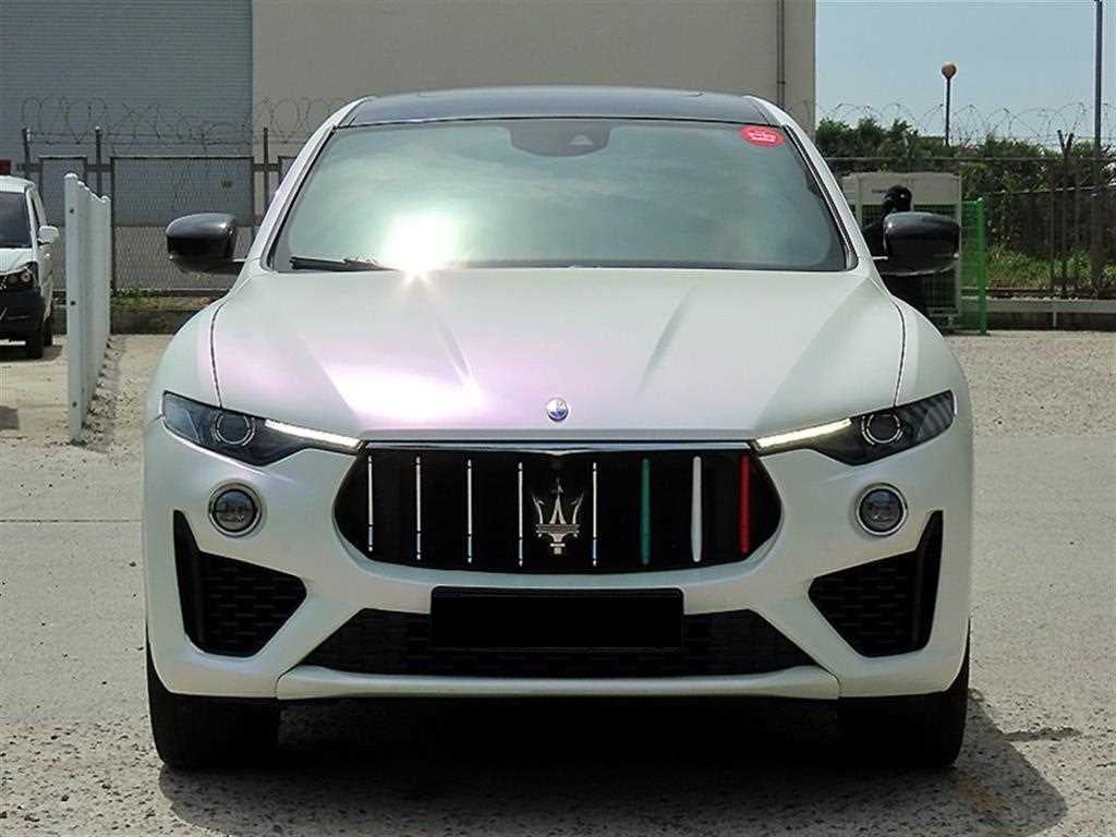 Maserati Levante — photo 01