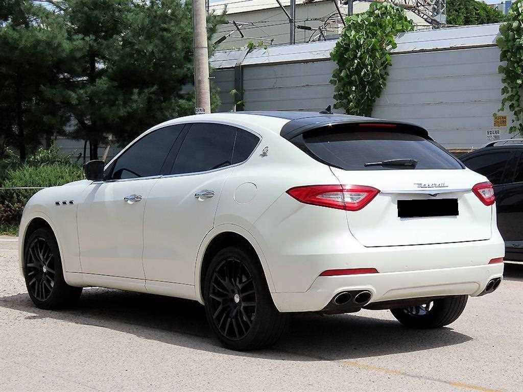 Maserati Levante — photo 03