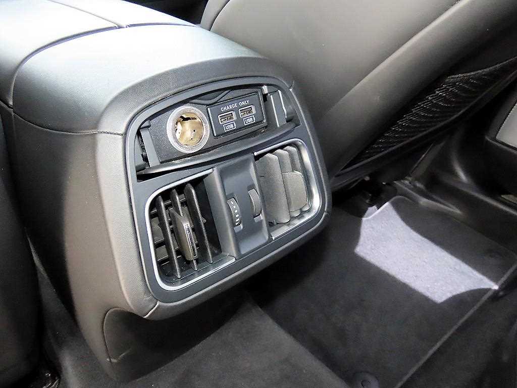 Maserati Levante — photo 15