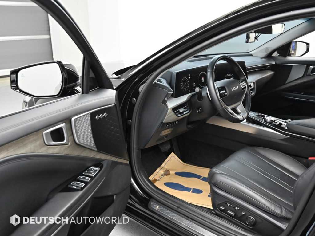 Kia K8 — photo 11