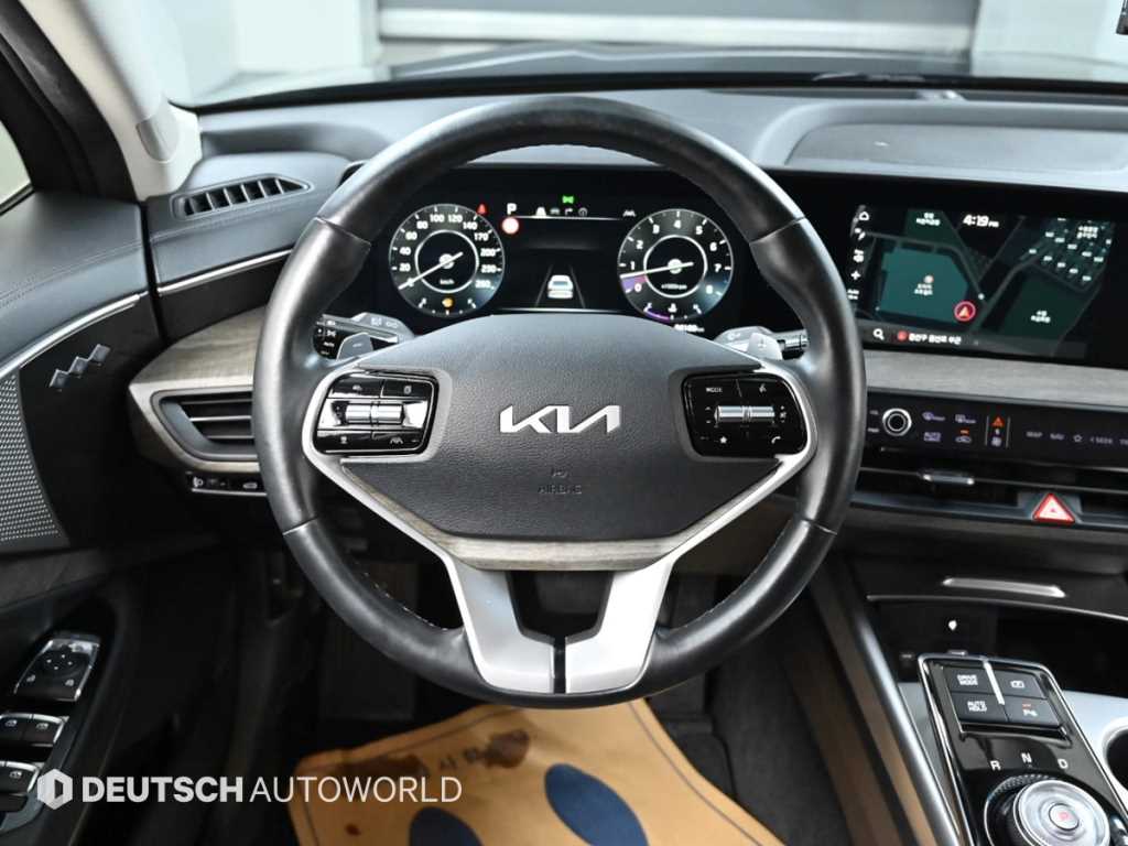 Kia K8 — photo 13