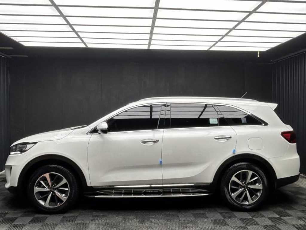 Kia Sorento — photo 03
