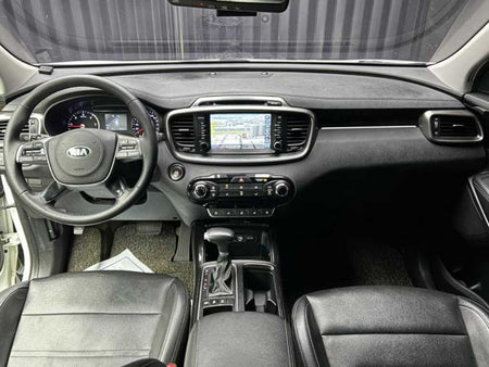 Kia Sorento — photo 08