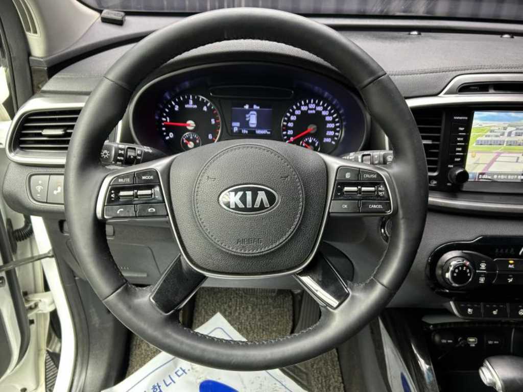 Kia Sorento — photo 09