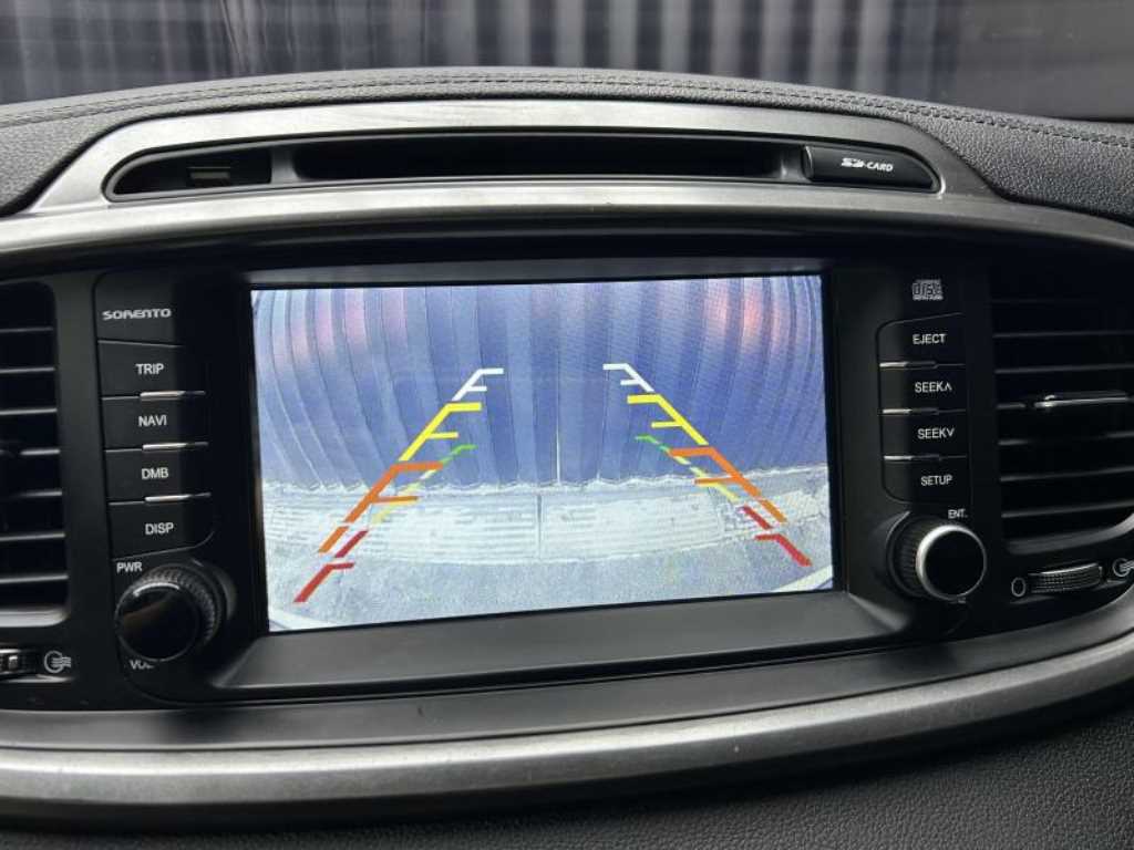 Kia Sorento — photo 13