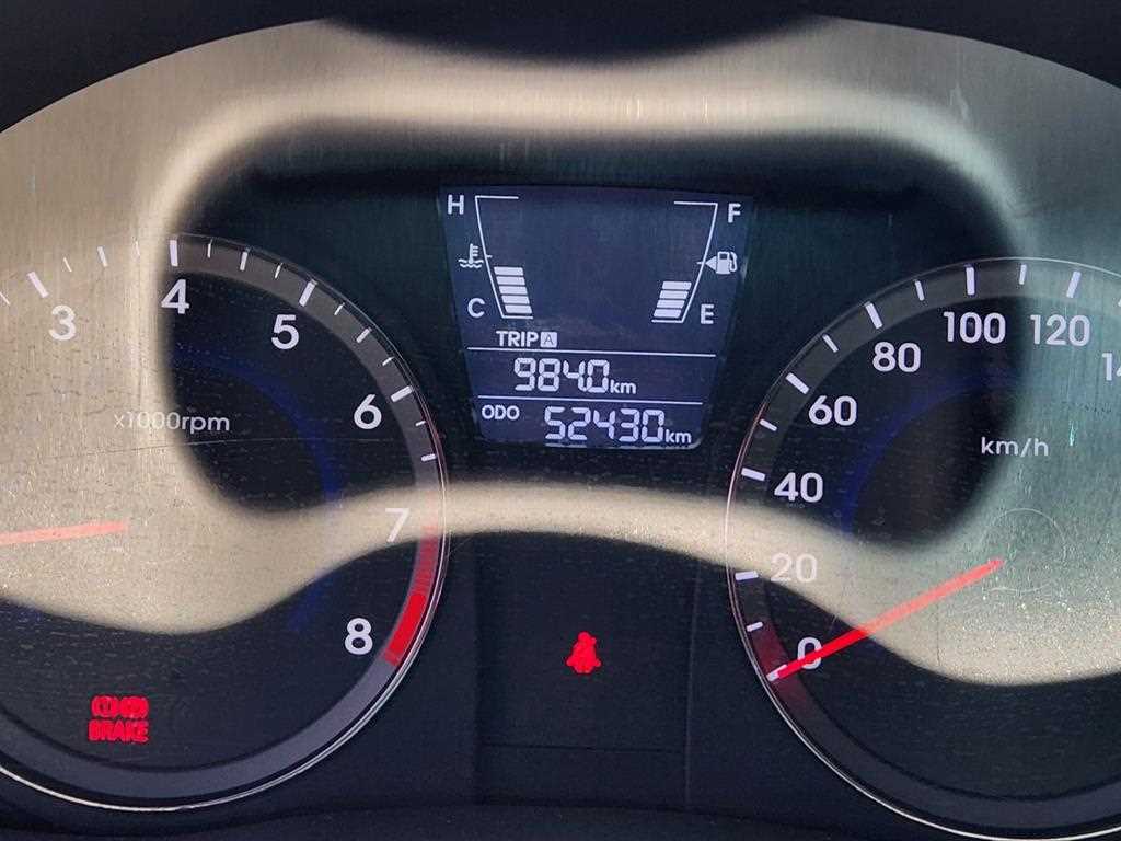 Hyundai Accent — photo 11
