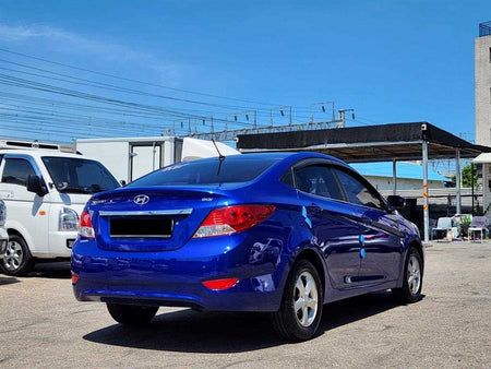 Hyundai Accent — photo 18