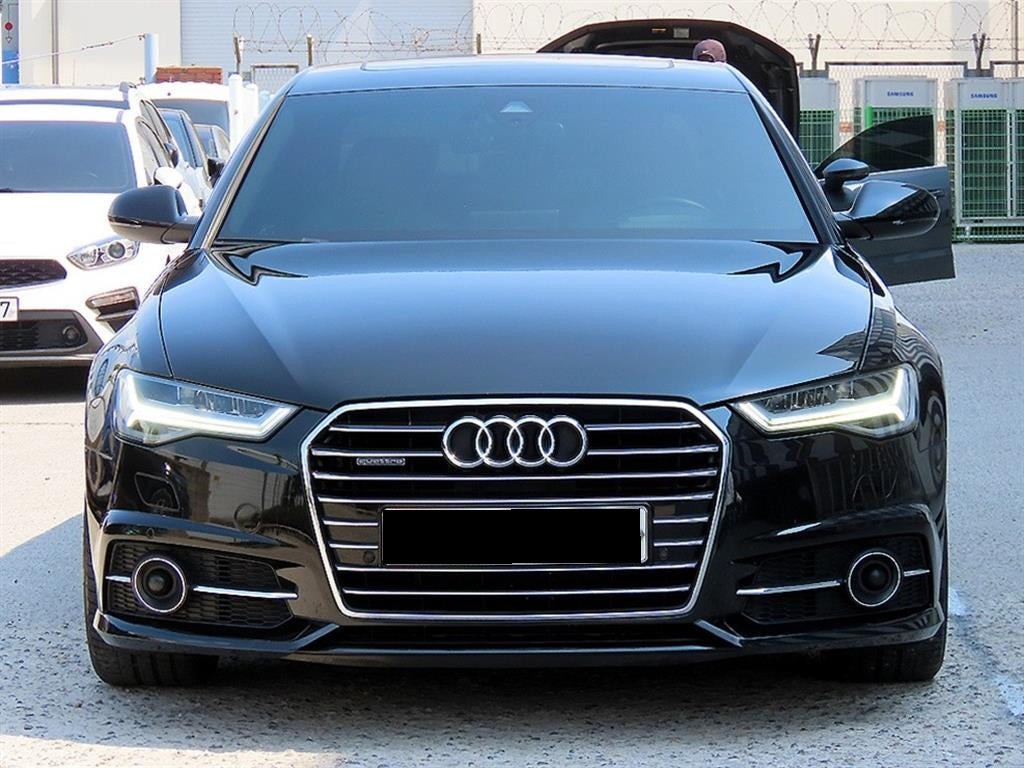 Audi A6 — photo 01