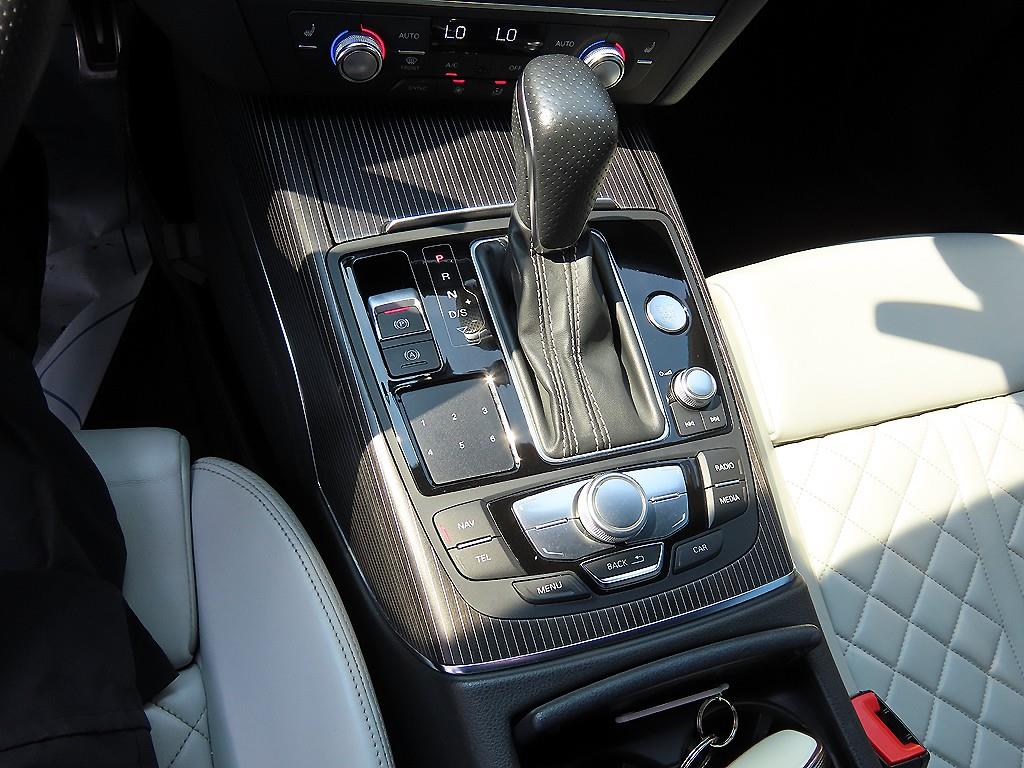 Audi A6 — photo 11