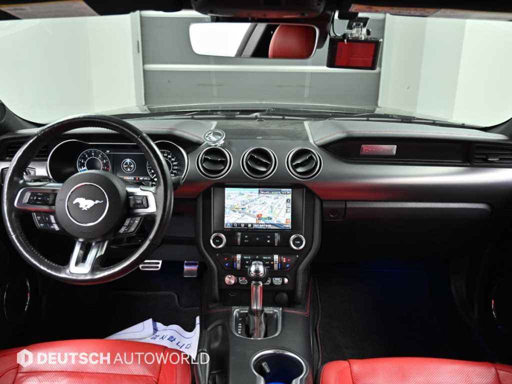 Ford Mustang — photo 07