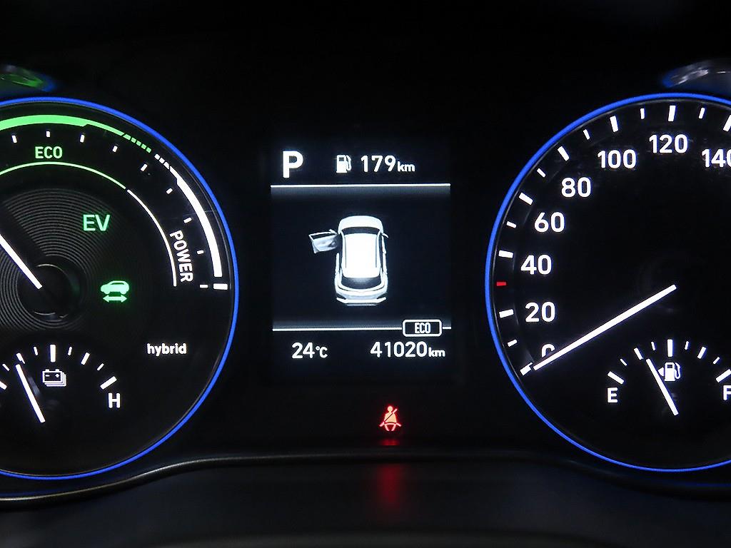 Hyundai Kona — photo 09