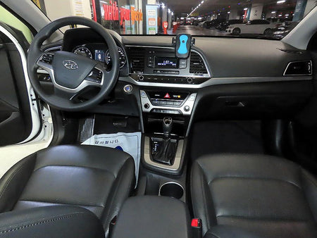 Hyundai Avante — photo 10