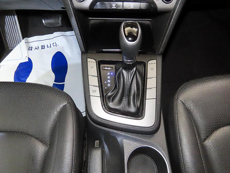 Hyundai Avante — photo 12