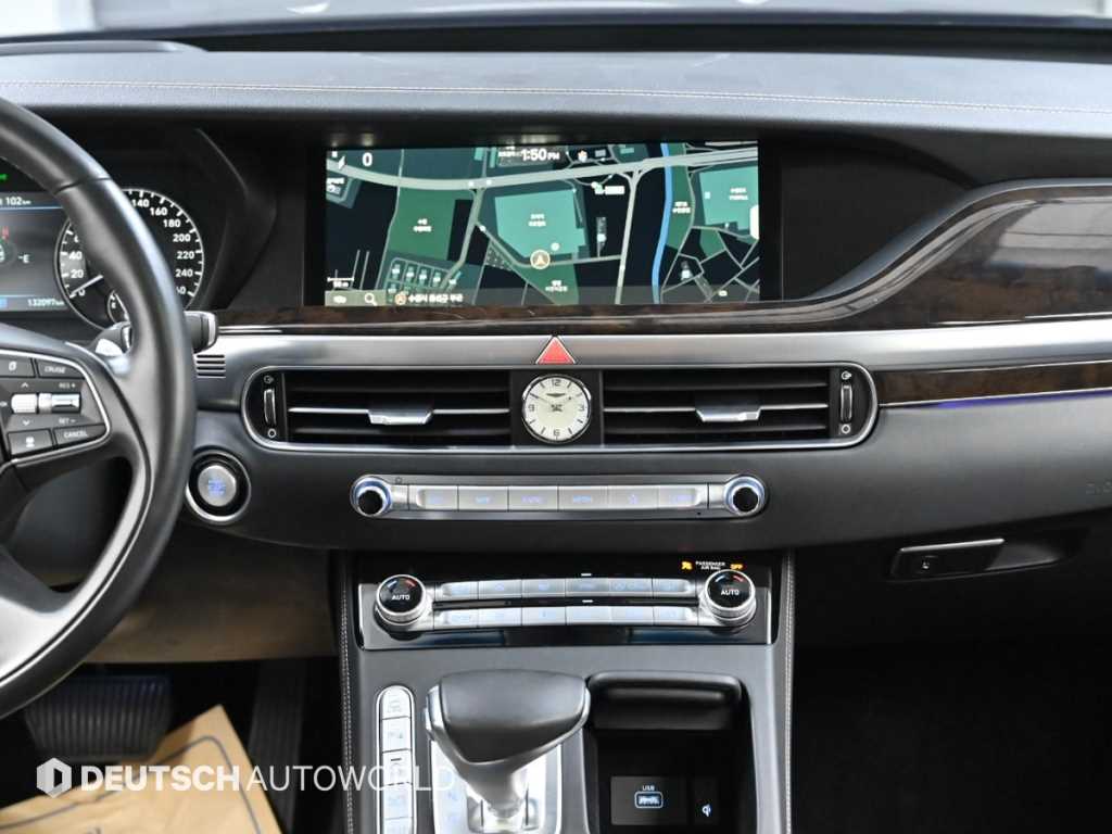 Genesis G90 — photo 13
