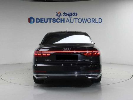 Audi A8 — photo 04