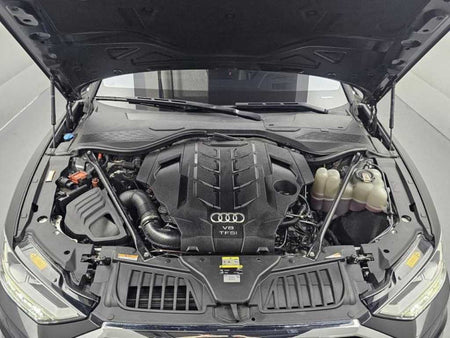 Audi A8 — photo 06