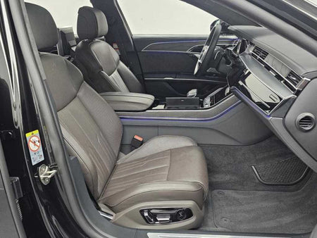 Audi A8 — photo 10