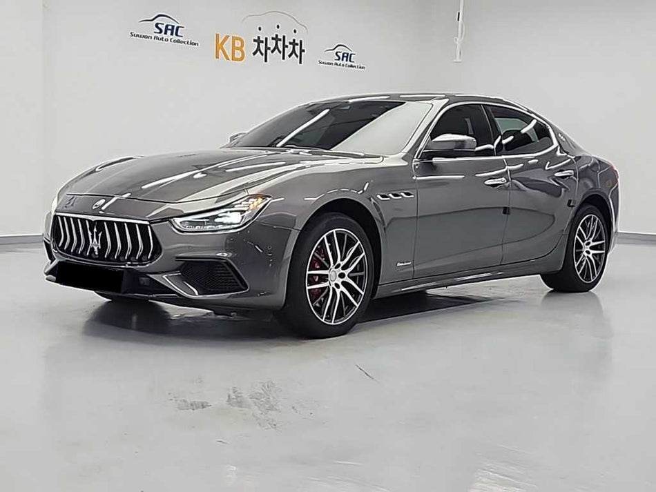 Maserati Ghibli — photo 01