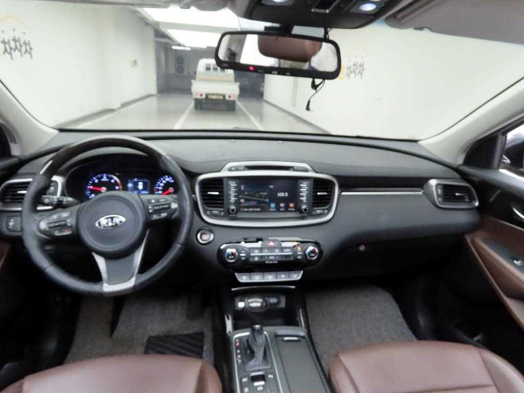 Kia Sorento — photo 06