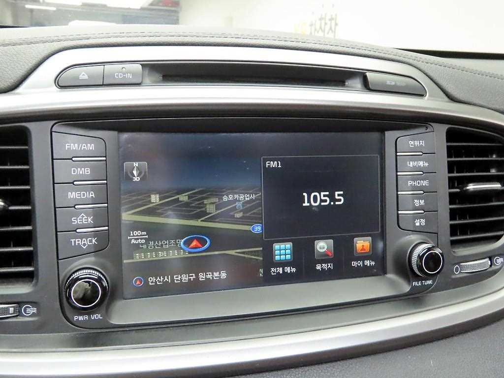 Kia Sorento — photo 08
