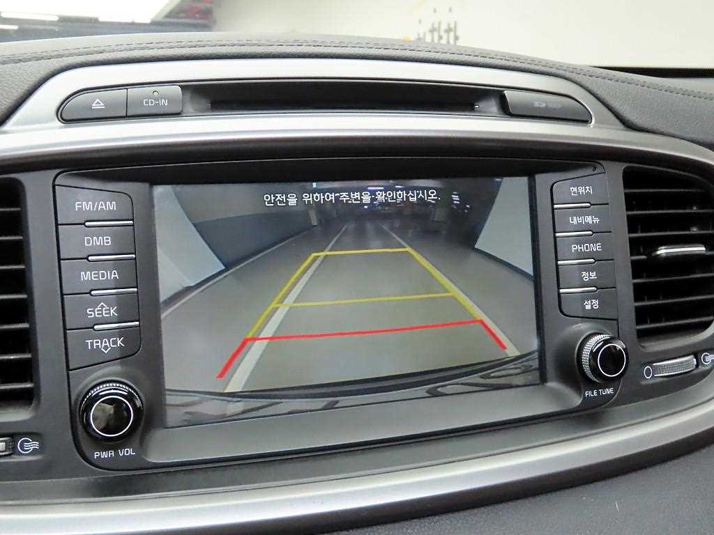 Kia Sorento — photo 14