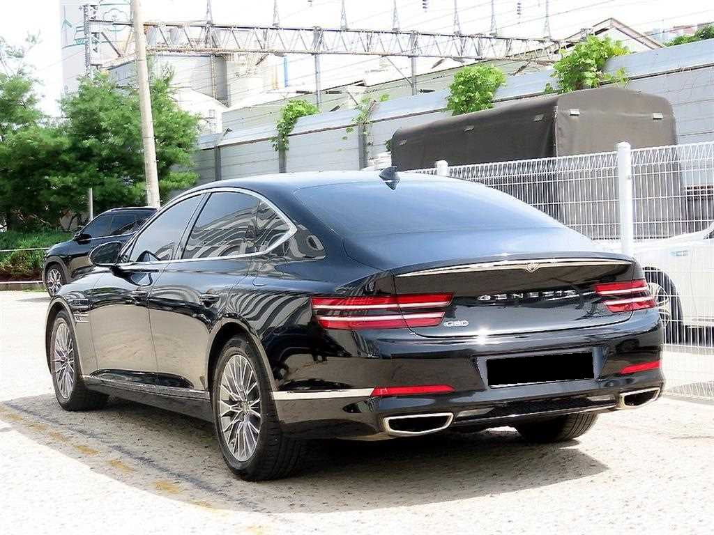 Genesis G80 — photo 03