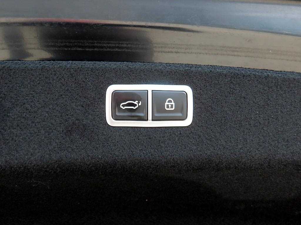 Genesis G80 — photo 16
