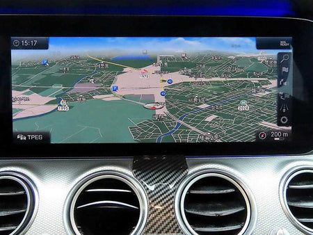 Mercedes-Benz E-Class — photo 14