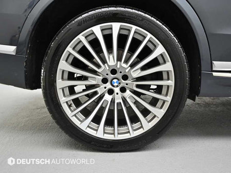 BMW X7 — photo 05