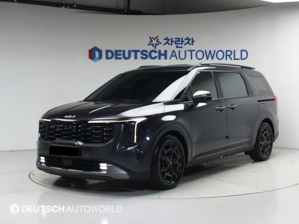 Kia Carnival — photo 01