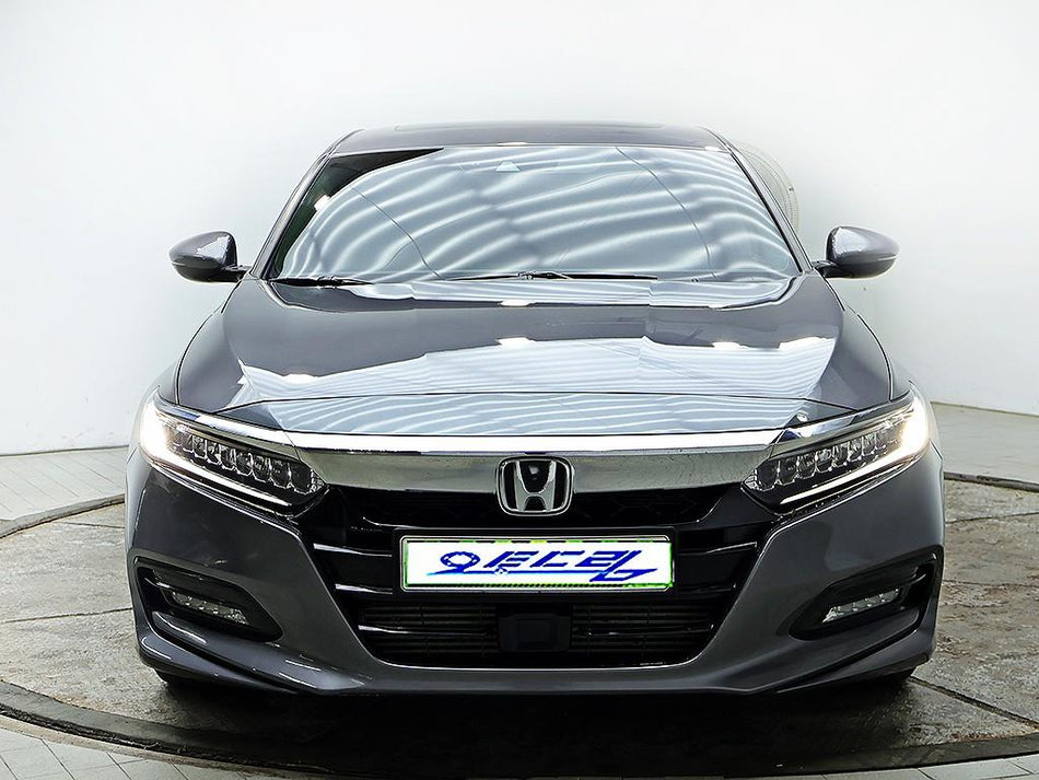 Honda Accord — photo 01