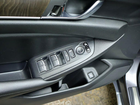 Honda Accord — photo 13