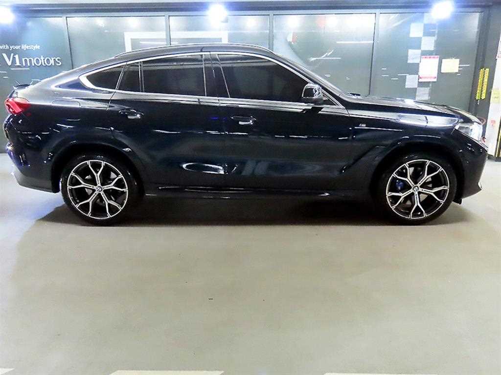 BMW X6 — photo 03