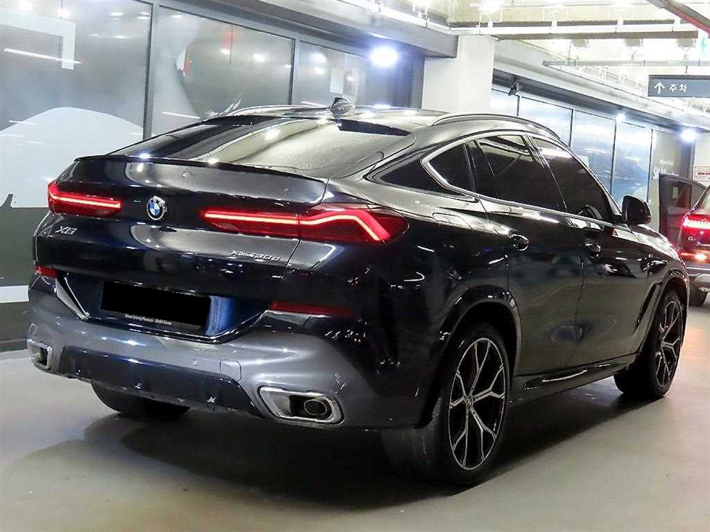 BMW X6 — photo 04