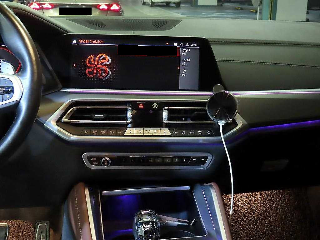 BMW X6 — photo 11