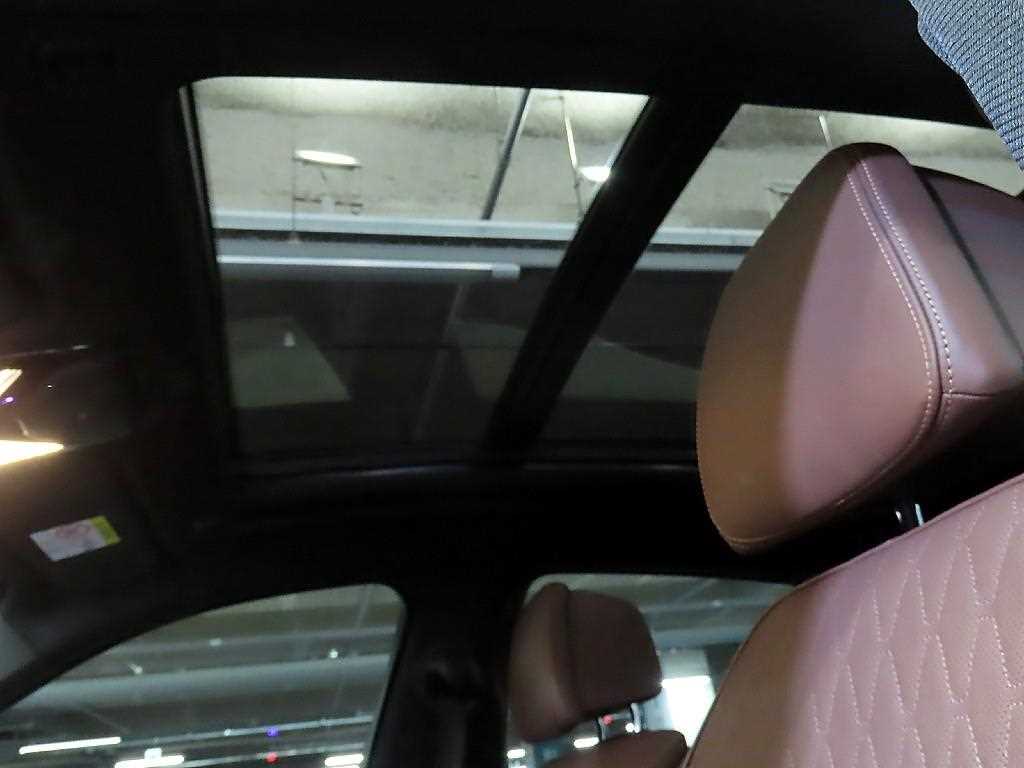 BMW X6 — photo 16
