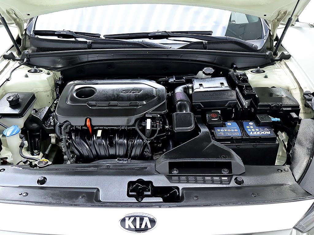 Kia K7 — photo 07