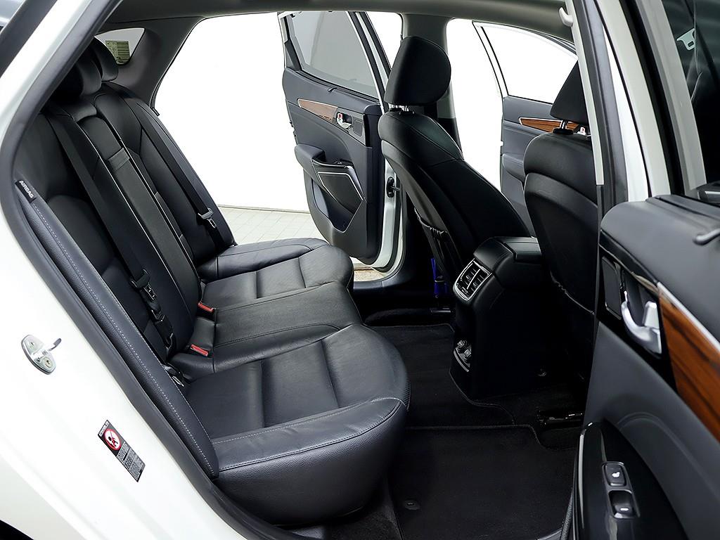Kia K7 — photo 12
