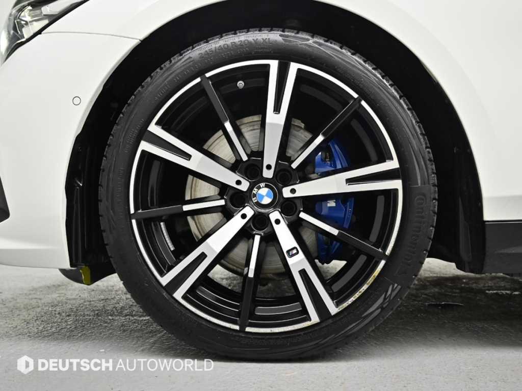 BMW 5-Series — photo 05