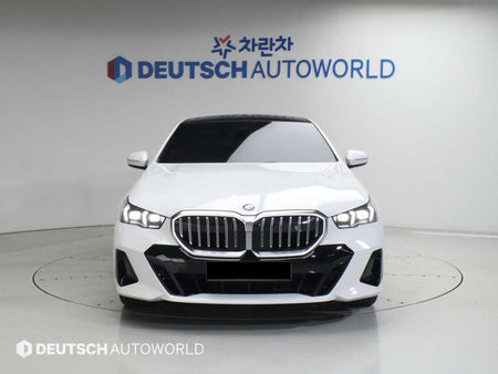 BMW 5-Series — photo 03