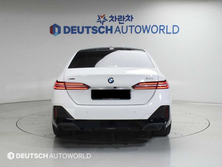 BMW 5-Series — photo 04