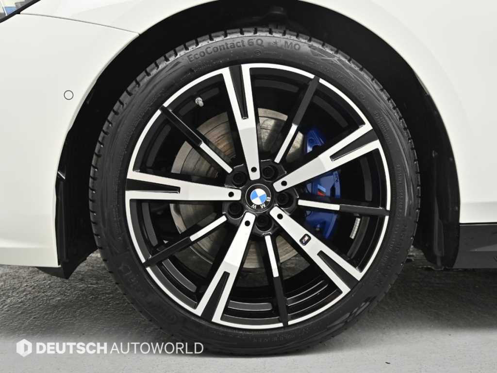 BMW 5-Series — photo 05