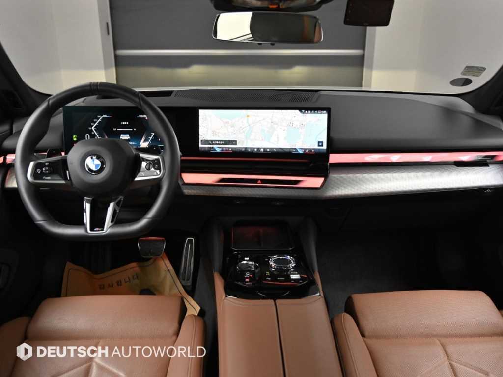 BMW 5-Series — photo 07