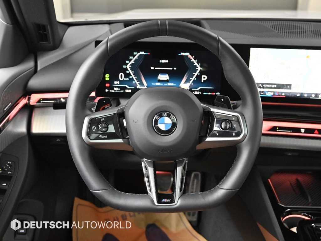 BMW 5-Series — photo 13