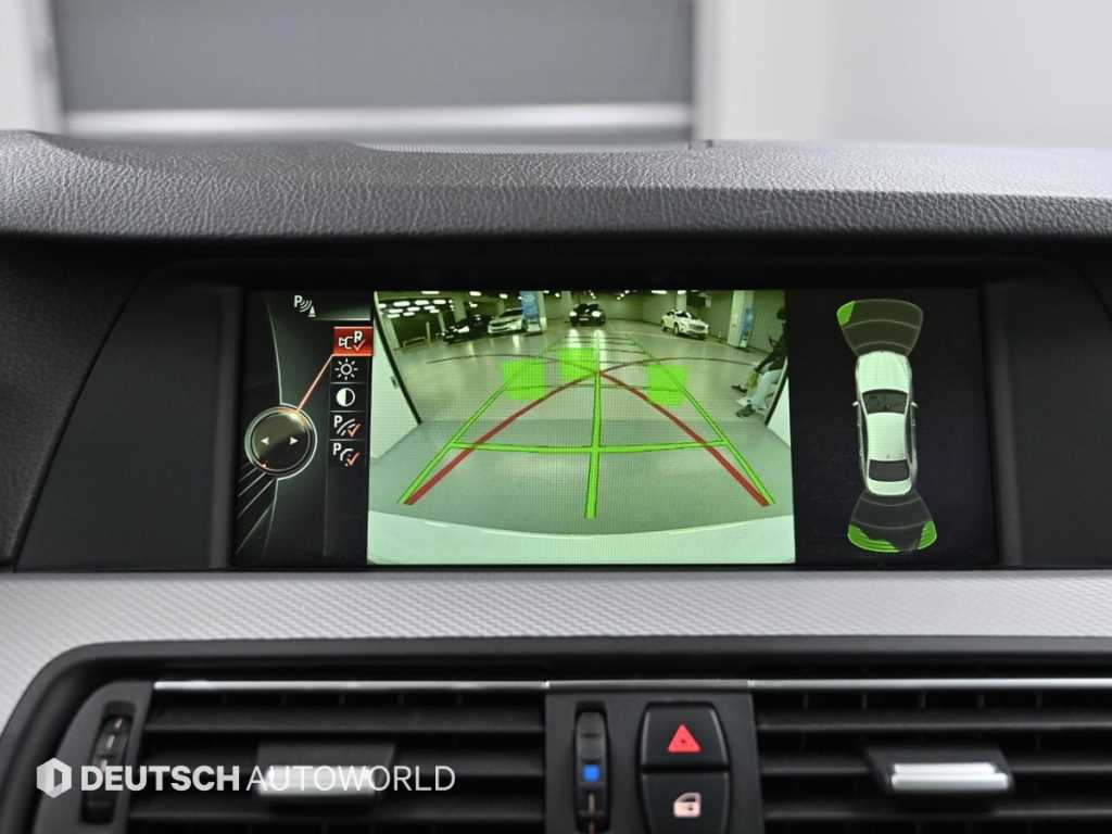 BMW 5-Series — photo 15
