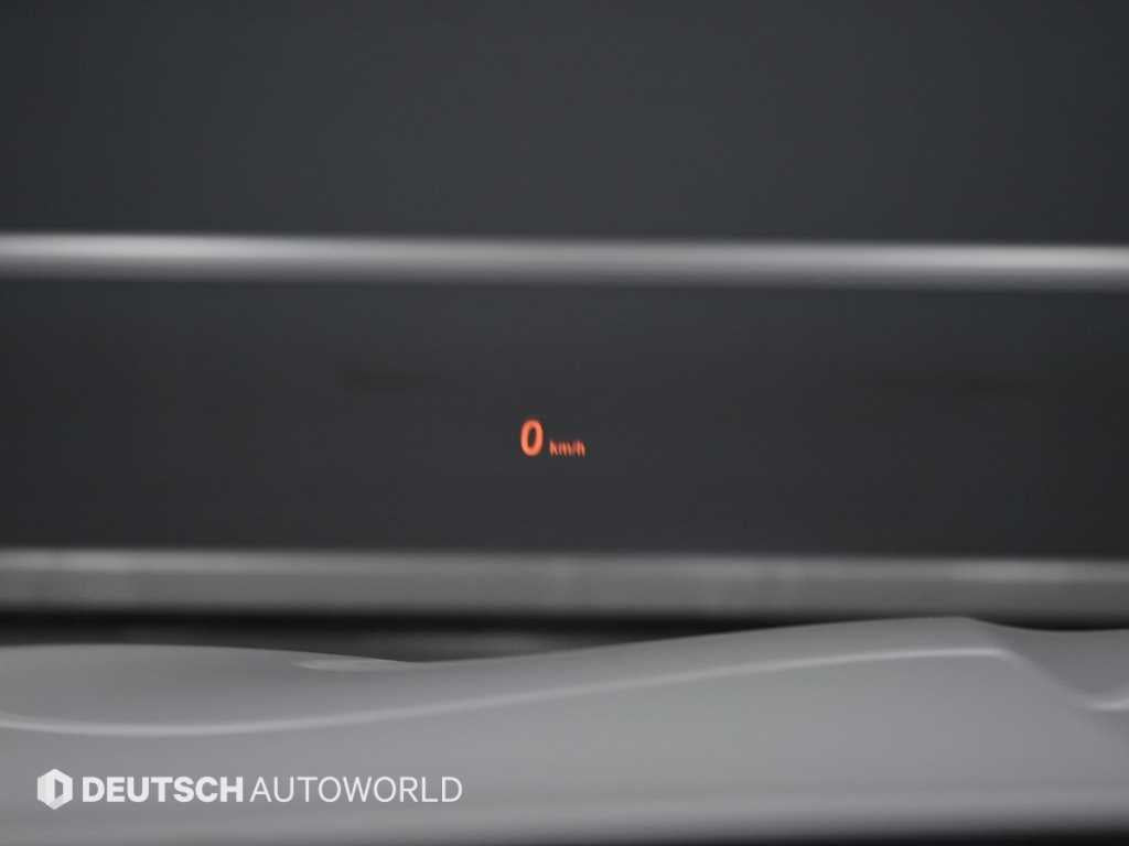 BMW 5-Series — photo 17