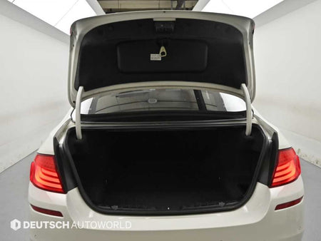 BMW 5-Series — photo 19